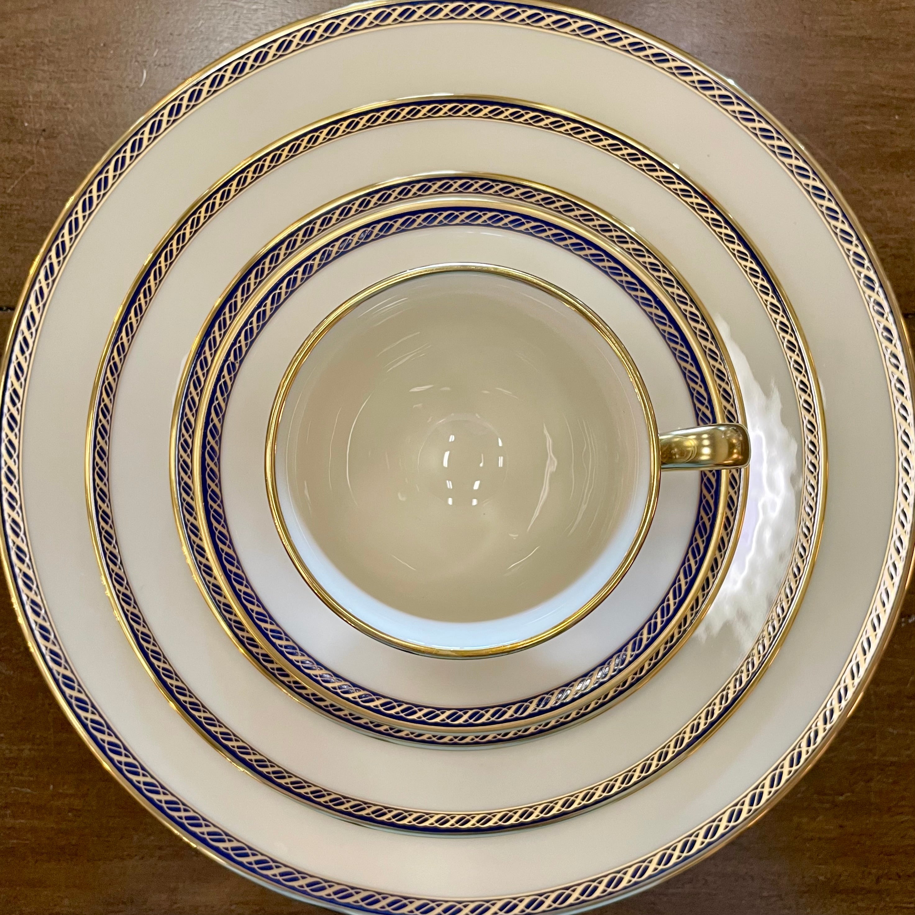Dishes & Cookware