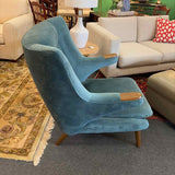 Papa Bear Style Accent Chair