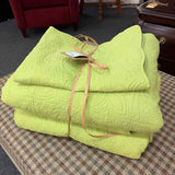 Twin Matelasse Coverlet with Sham